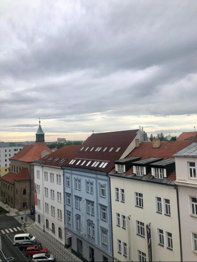 Romantic With Jacuzzi Apartamento Praga